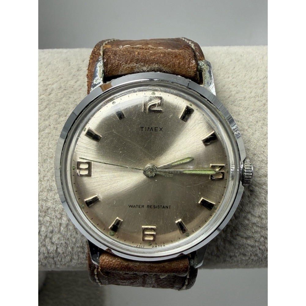 Timex Mens 1970 Working Manual Wind Watch 33MM 7.75" Vintage